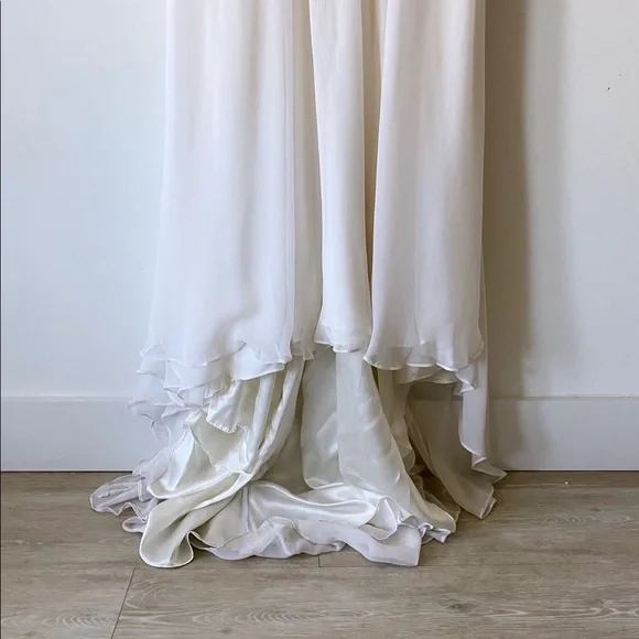 Anne Barge Leyland Wedding Gown - Picture 11 of 16